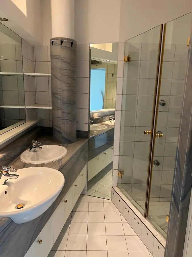 Apartment Mit Blick Uber Wien 1160